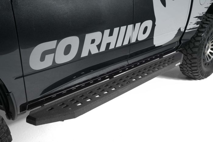 Go Rhino - Estribos RB20 87" Pol para Silverado 1500 14-17 y 2500HD/3500HD 15-17