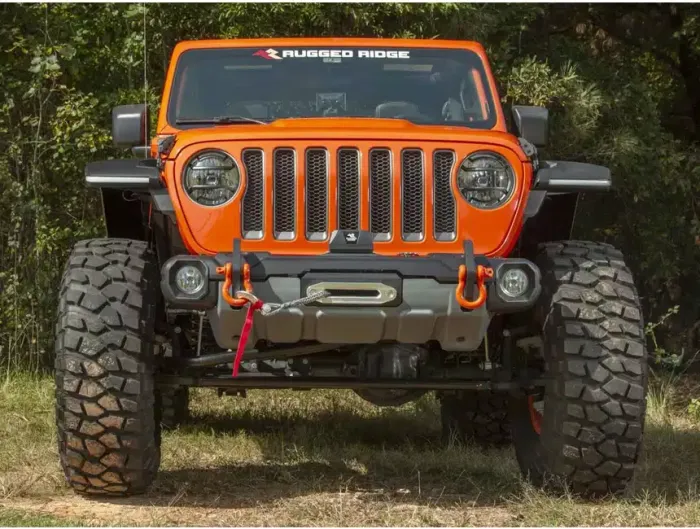 Rugged Ridge - Defensa Delantera Venator Stubby Rugged Ridge para Wrangler JL / Gladiator 18-25 (2 y 4 puertas)