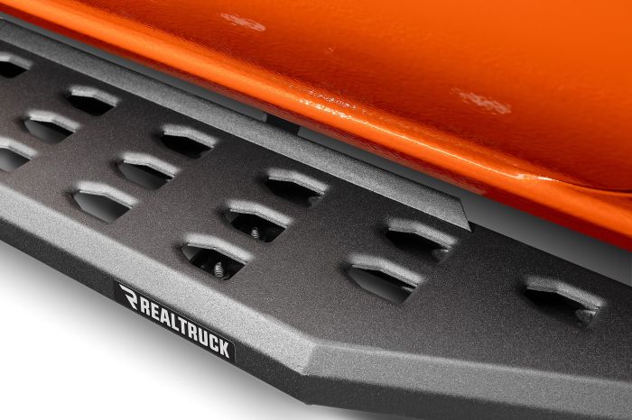 Realtruck - Estribos RB20 Ngo Text de 68" para Land Cruiser / GX 550 24 - 25