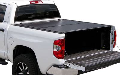 Undercover - Undercover EVO - Tapa plegable para caja Chevrolet Silverado 1500 14-18  5.7" - Image 1