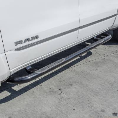Big Country - Estribos redondos 3" Negro Ram 1500 19-24 - Image 1