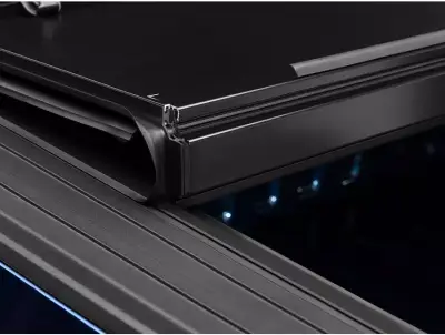 BAK Industries - Tapa Plegable FiberMax 5.7' para Ram 1500 19-24 - Image 11