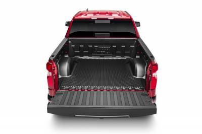 Rugged Liner  - Bedliner Rugged Liner Bajo Riel de 5' 5 Para Ram 1500 Classic Body 09-24 Crew Cab - Image 5