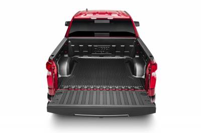 Rugged Liner  - Bedliner Bajo Riel de 5' 8 Silverado 1500 19-25 Crew Cab - Image 5