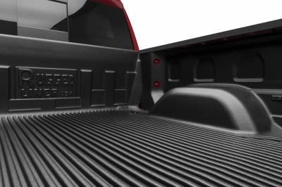 Rugged Liner  - Bedliner Bajo Riel de 5' 8 Silverado 1500 19-25 Crew Cab - Image 6