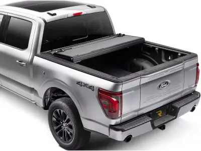 BAK Industries - Tapa Plegable MX4 de 6.9' para F-250 / F-350 Super Duty 08 -16 Reg Cab - Image 3
