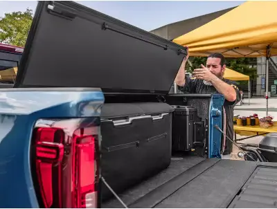 BAK Industries - Tapa Plegable MX4 de 6.9' para F-250 / F-350 Super Duty 08 -16 Reg Cab - Image 6
