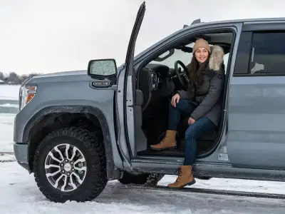 AMP Research - Estribos Electricos Powerstep AMP Plug & Play para Ram 1500 19 - 22 - Image 9