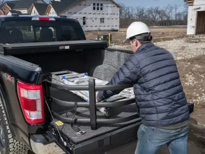 AMP Research - Bed Xtender HD Sport color Negro para Ram 1500 19 - 25 - Image 25