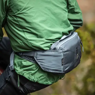 Thule - Riñonera Thule Rail 2L Color Caqui - Image 6