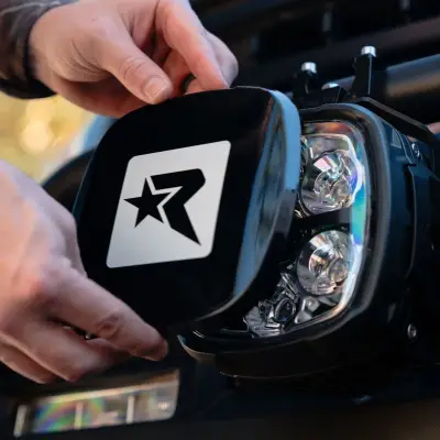 Rigid Industries - Cubierta Negra para Phoenix POD XL - Image 2